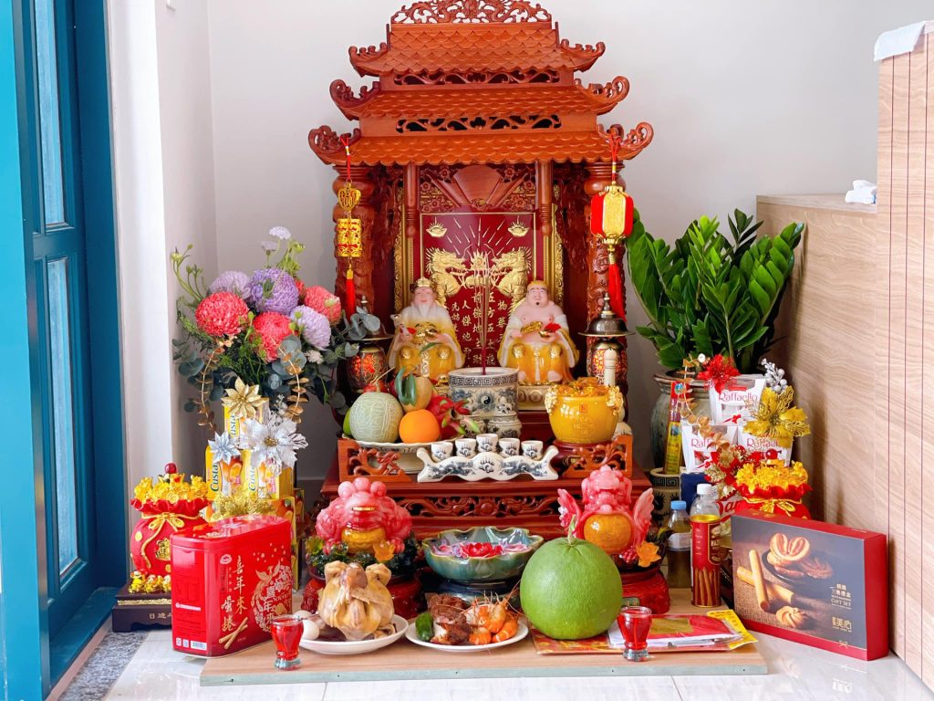 Cúng Thần Tài Nên Cúng Chay Hay Mặn?